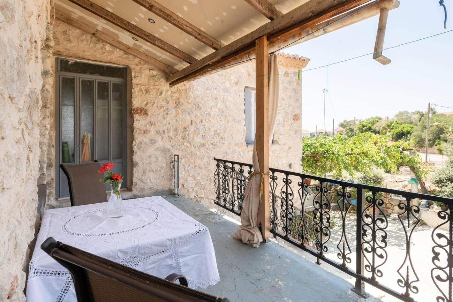 Serenity Retreat In Pidasos